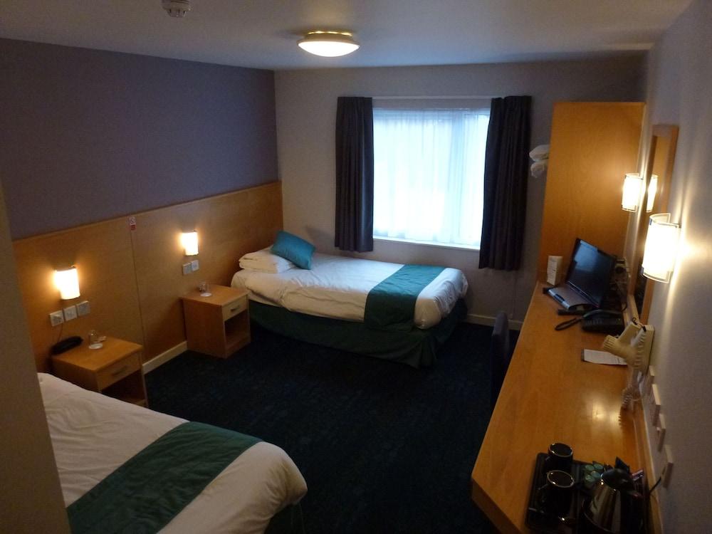 The Olympic Lodge Aylesbury  Zewnętrze zdjęcie