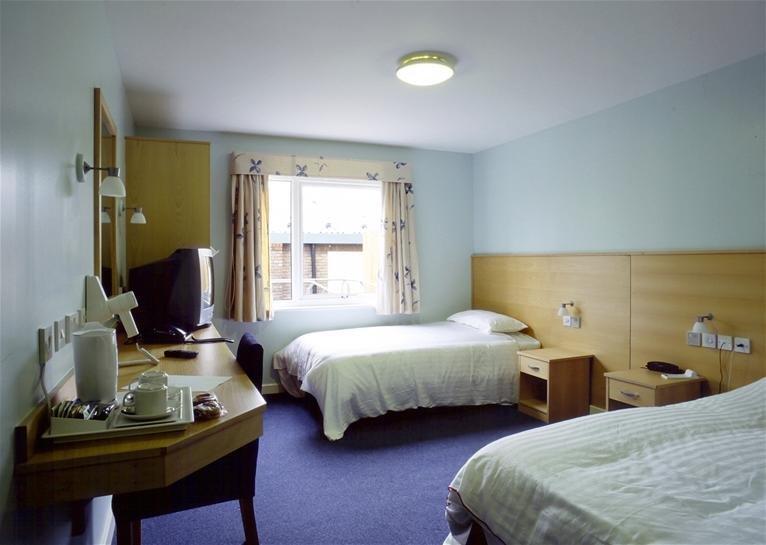 The Olympic Lodge Aylesbury  Zewnętrze zdjęcie