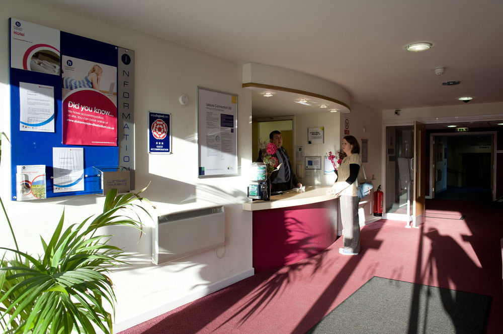 The Olympic Lodge Aylesbury  Zewnętrze zdjęcie